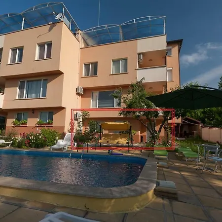 Villa Few Steps From The Pool Apt; Sauna,bbq&playground *