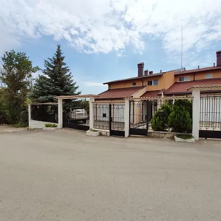 Few Steps From The Pool Apt; Sauna,bbq&playground