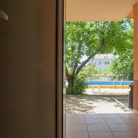Few Steps From The Pool Apt; Sauna,bbq&playground * Warna